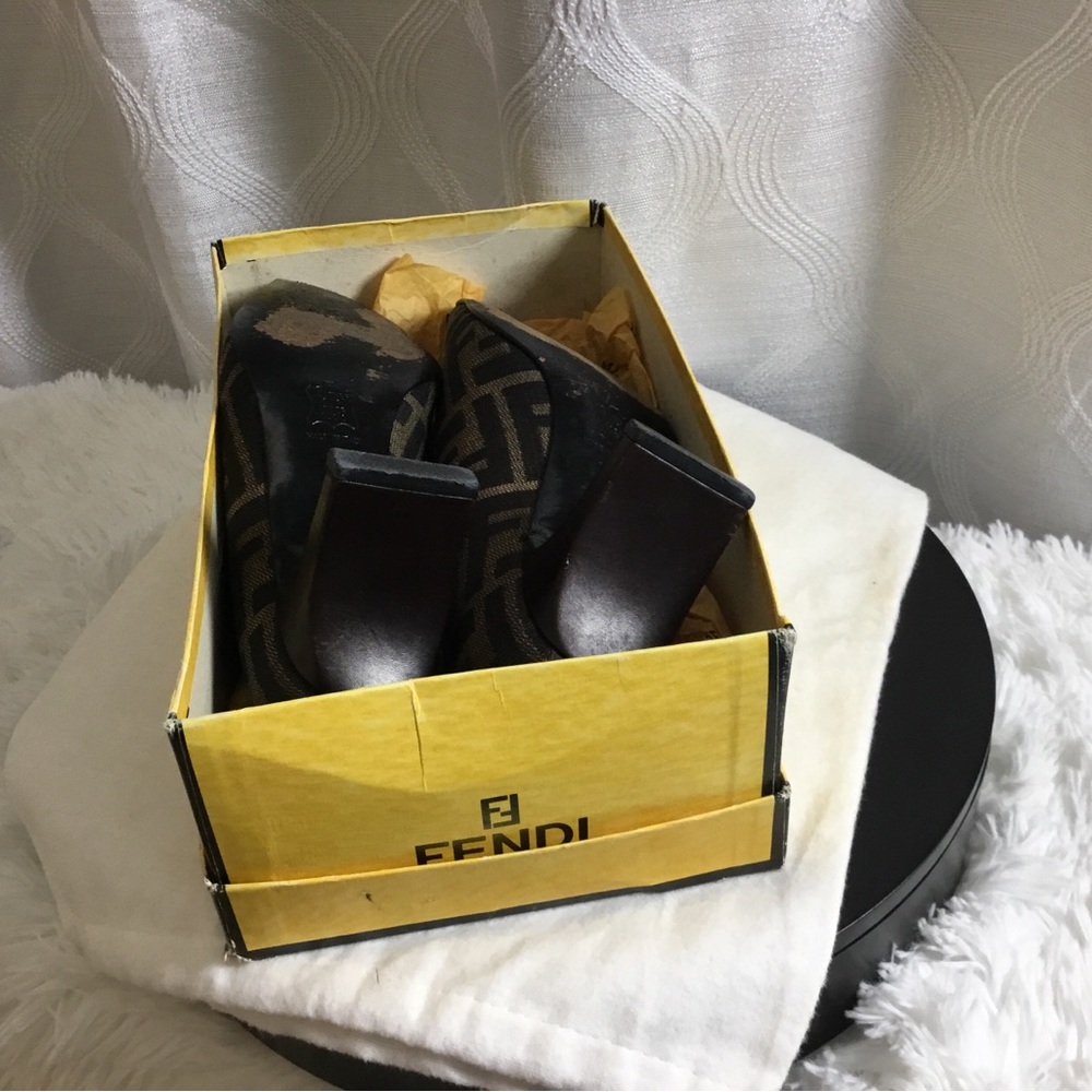 Fendi Brown FF Logo Square-Toe Slip-On Heels - Picture 14 of 15